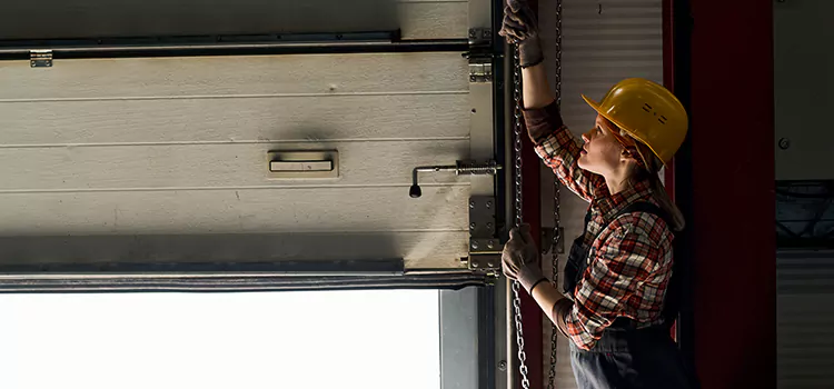 Addressing Common Garage Door Stoppage Issues in Sayreville, NJ